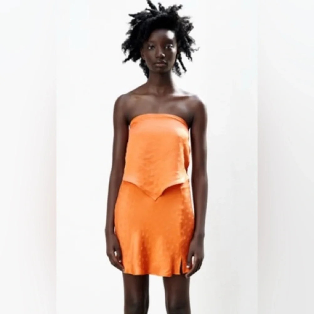 Zara orange satin mini skirt sz XS
